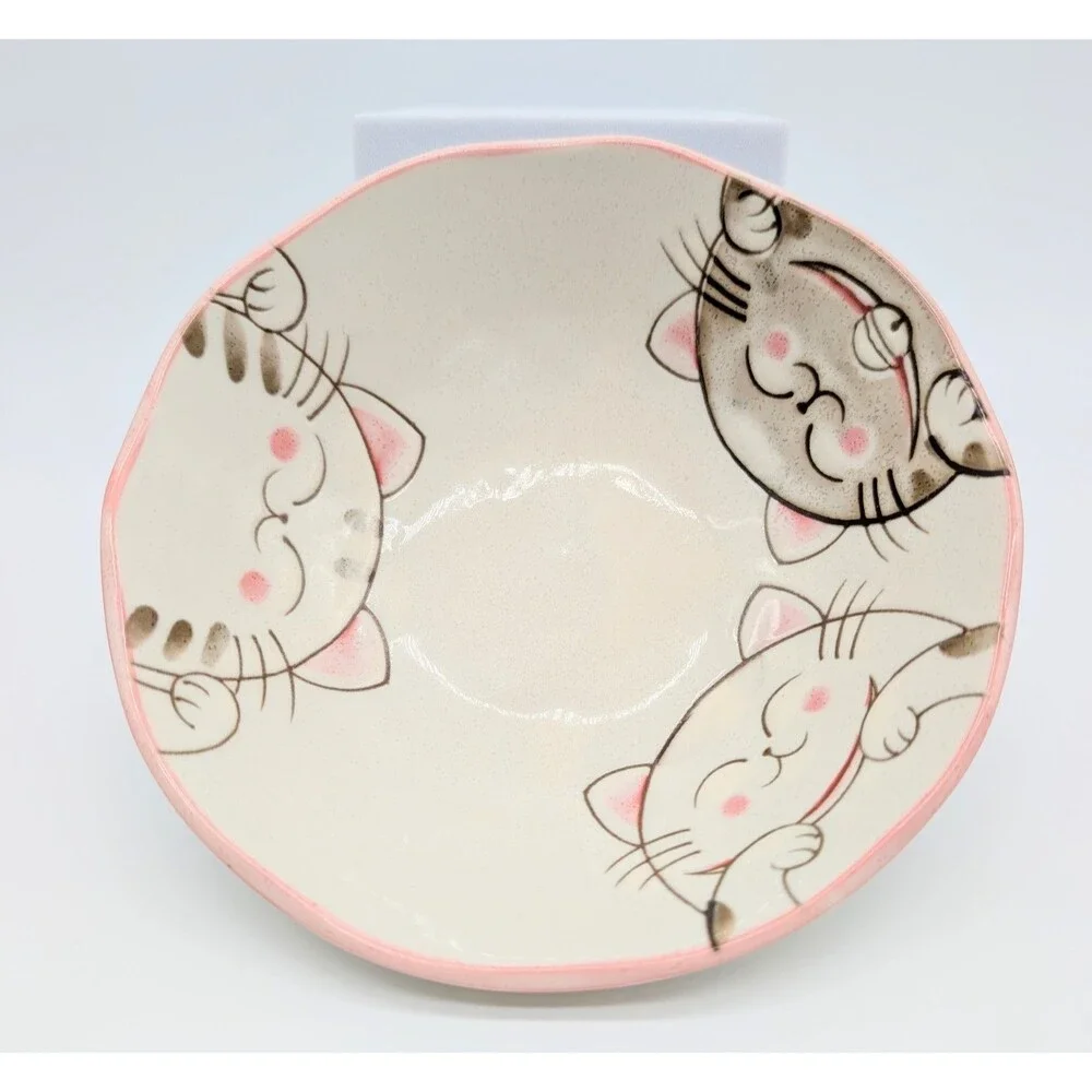 Maneki Neko Art Pottery Cat Bowl Pink Cereal Oatmeal Rice Smiling Cats 5.5